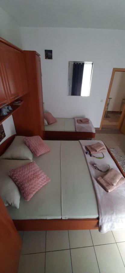 Apartment Narda Baska Voda Bagian luar foto