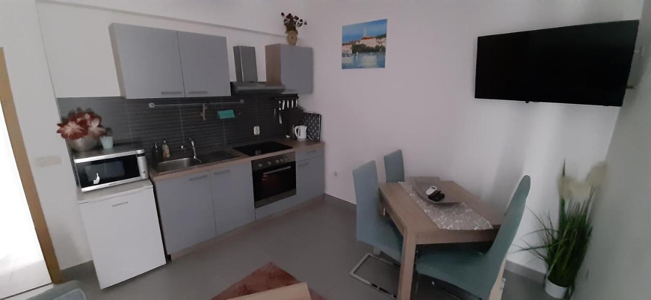 Apartment Narda Baska Voda Bagian luar foto