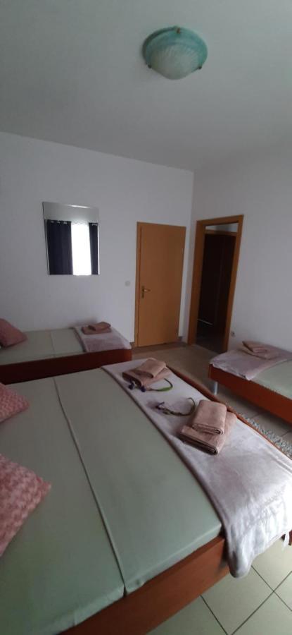 Apartment Narda Baska Voda Bagian luar foto