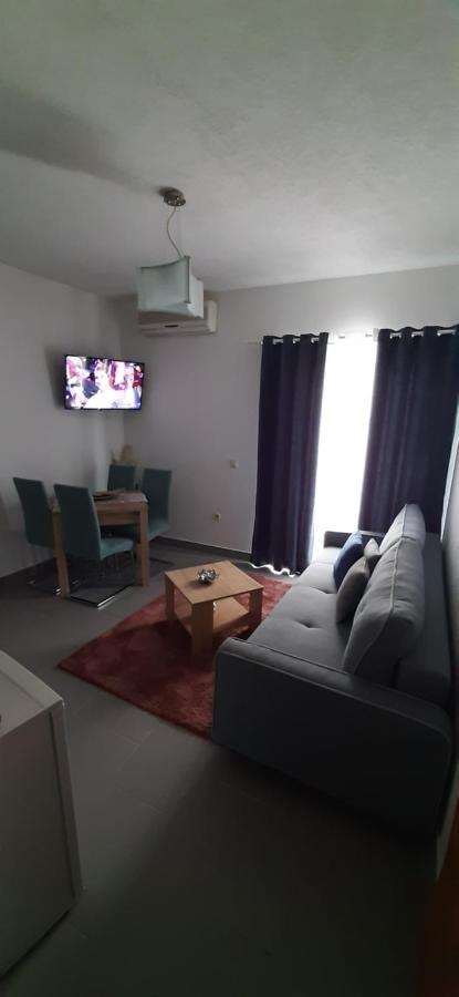 Apartment Narda Baska Voda Bagian luar foto