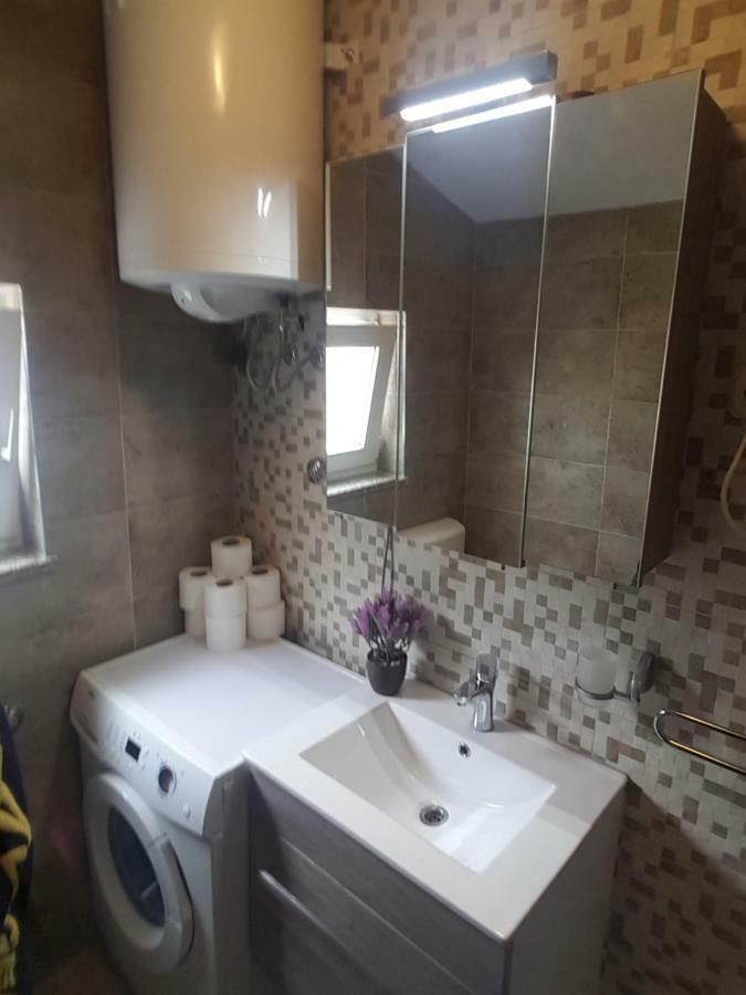 Apartment Narda Baska Voda Bagian luar foto